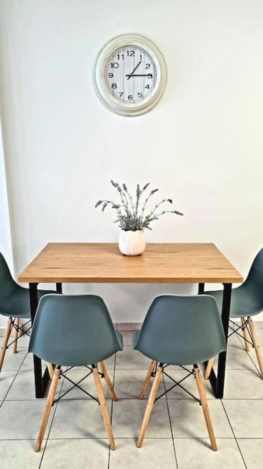 ניאה מודאניה Ivanna Apartment מראה חיצוני תמונה