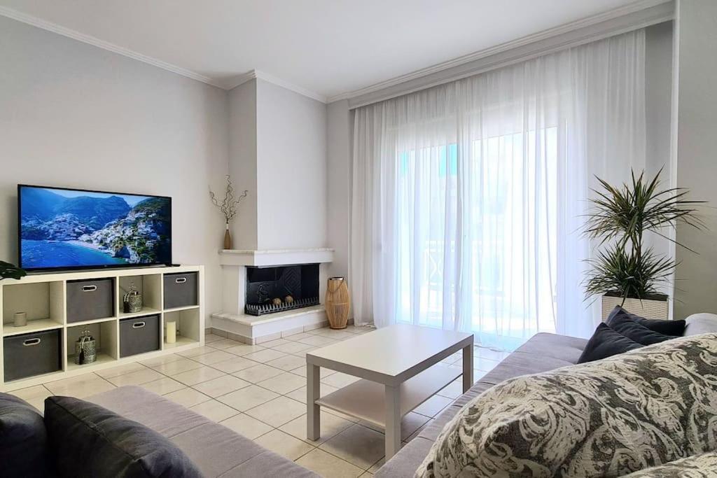ניאה מודאניה Ivanna Apartment מראה חיצוני תמונה
