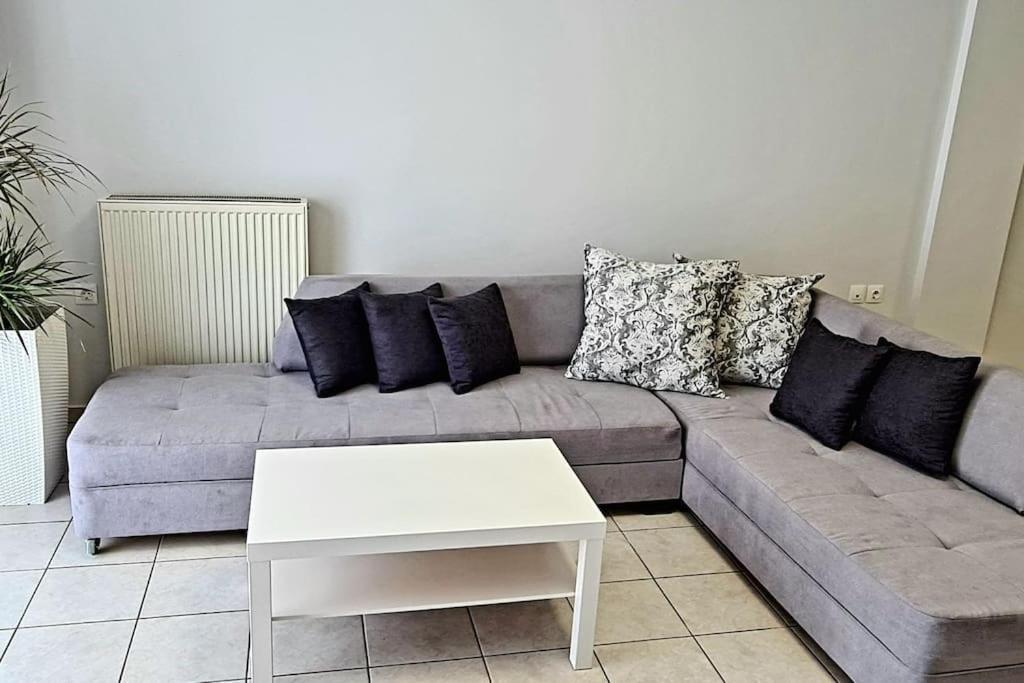 ניאה מודאניה Ivanna Apartment מראה חיצוני תמונה